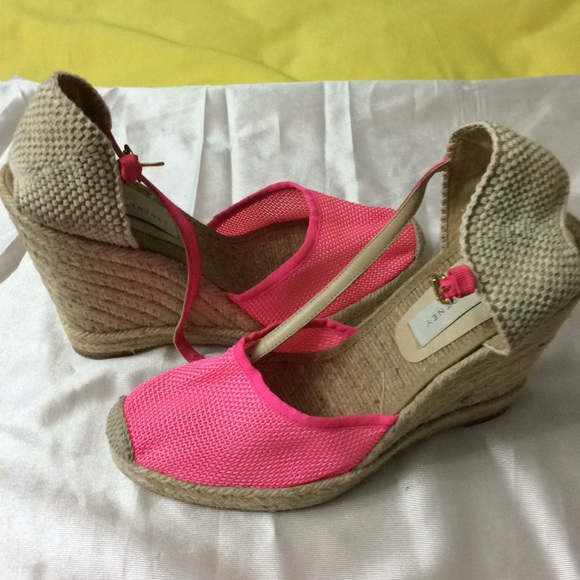 Sandals - Picture 2 of 5